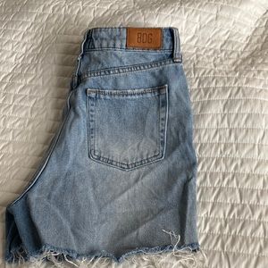 BDG Puddle Shorts denim size 28